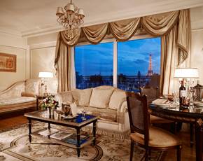 Royal Suite Living Room Hotel Balzac