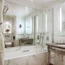 Bathroom Deluxe Room Hotel Balzac Paris