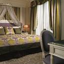 Bedroom Corner Suite Hotel Balzac Paris