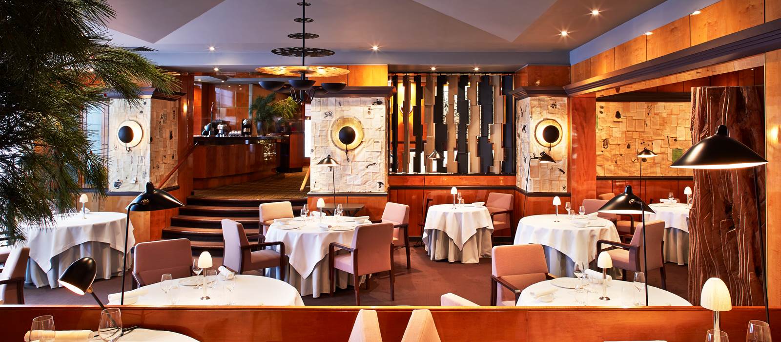 3 Michelin star Restaurant Hotel Balzac Paris