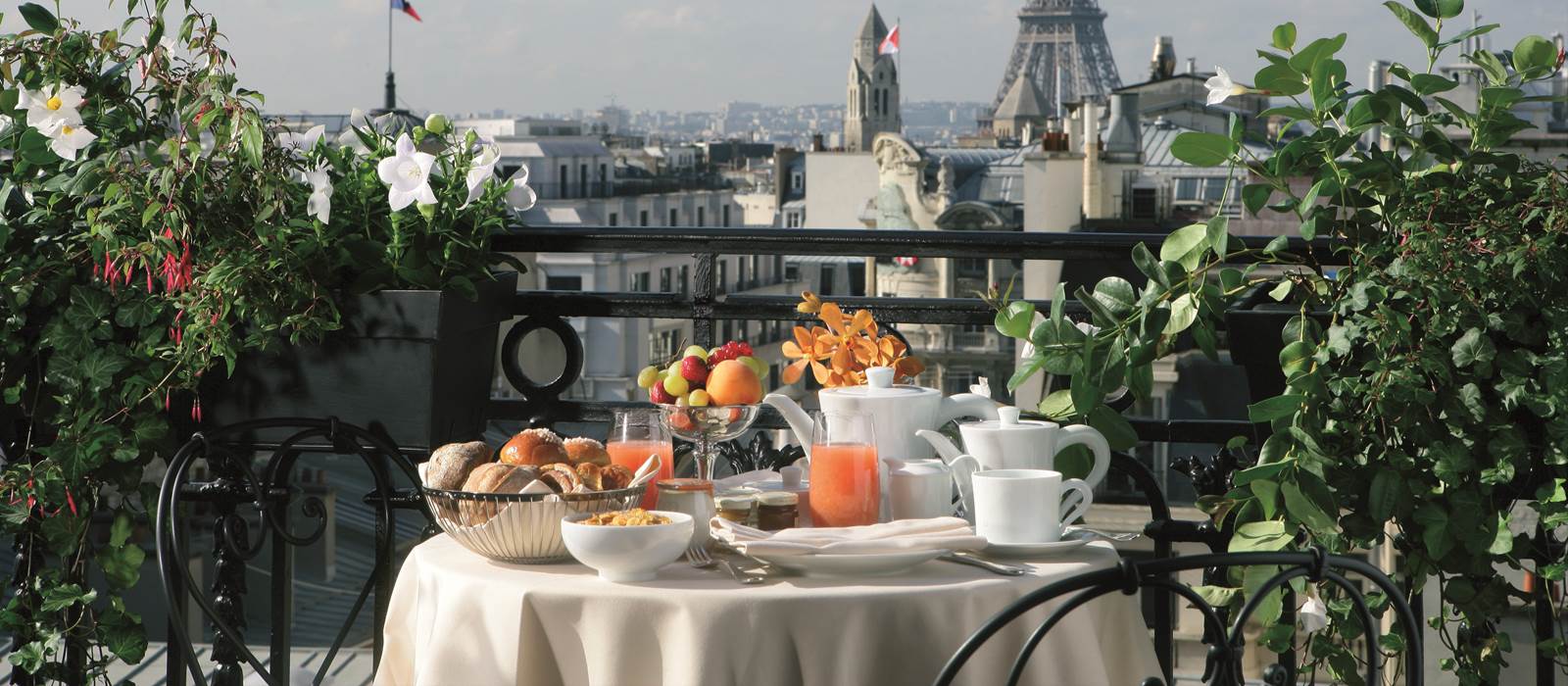 Breakfast Eiffel Tower View Royal Suite Hotel Balzac Paris